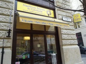 Napfényes Étterem & Cukrászda - Ferenciek tere Budapest